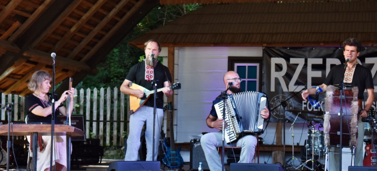 SKANSEN: Muzyka, jarmark, pokazy. „Karpaty zaklęte w drewnie” (PROGRAM)