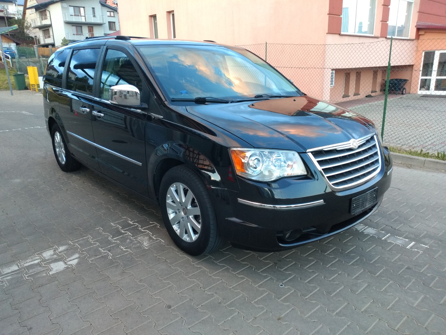 Chrysler Grand Voyager 2.8CRD Limited Stow'n Go 7 osobowy