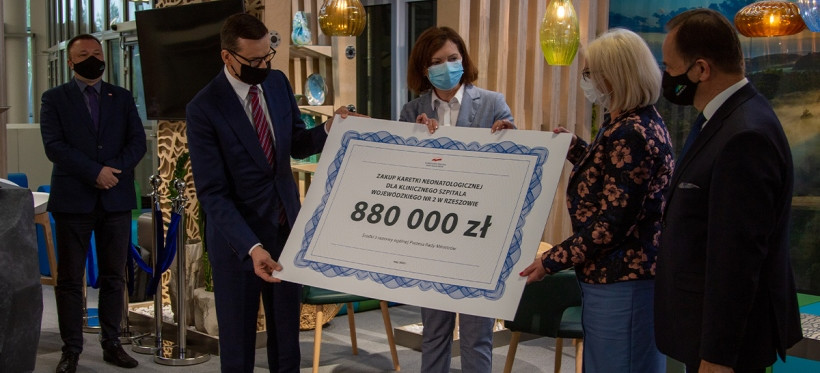 Nowa karetka neonatologiczna dla KSW nr 2 w Rzeszowie