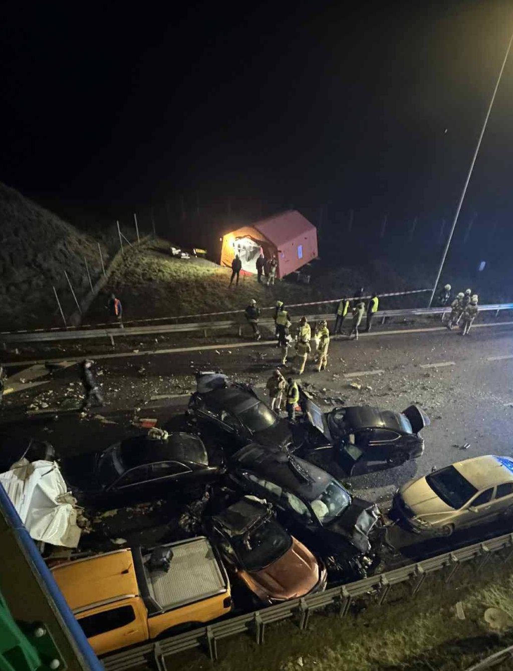 PODKARPACIE: Ogromny karambol na S19. Zderzyło się 18 pojazdów [ZDJĘCIA]