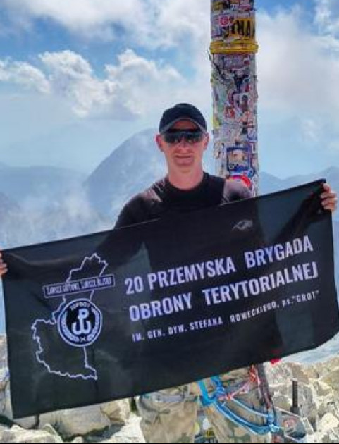 Z Jarosławia na alpejskie szczyty. Żołnierz WOT zdobył Zugspitze i Alpspitze
