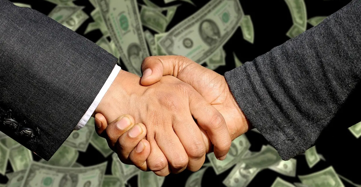 Pożyczki od osób prywatnych – jak działają i na co zwrócić uwagę?