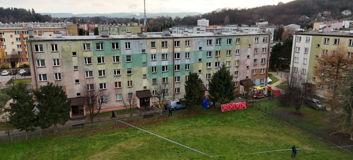 SANOK. Nowe informacje o dramatycznych wydarzeniach na ul. Sadowej. Nie żyją dwie osoby, trzech funkcjonariuszy rannych [VIDEO, ZDJĘCIA]