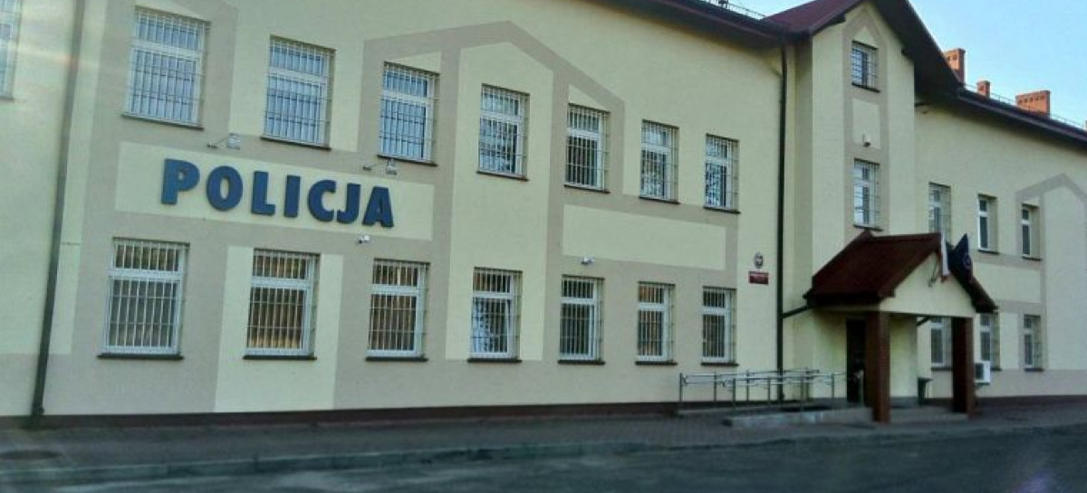 Defibrylator AED w sanockiej komendzie. Urządzenie dostępne dla każdego