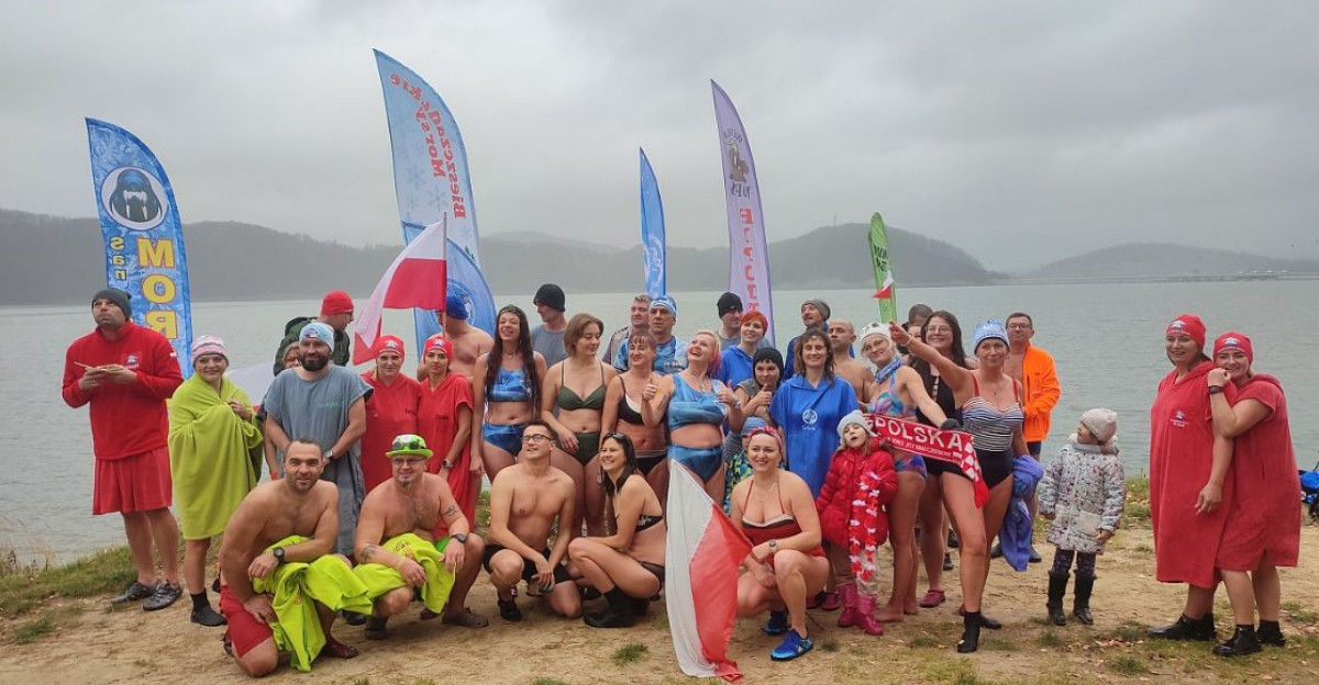 Bieszczadzkie Morsy oficjalnie rozpoczynają sezon! [VIDEO]