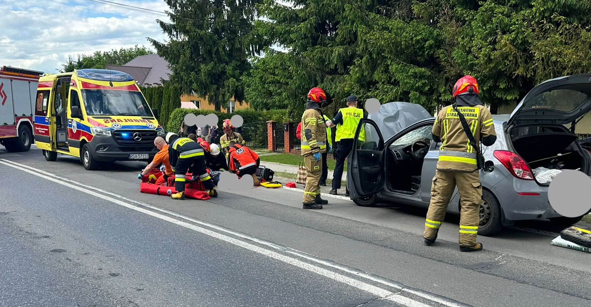 Potrącenie pieszej w Grabownicy Starzeńskiej. Uważajmy na przejściach dla pieszych