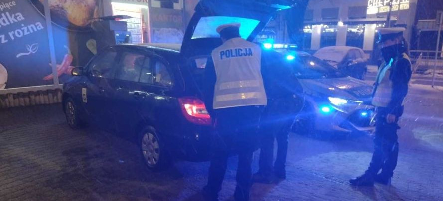 Policjanci kontrolowali przewozy osób „na aplikację” w Rzeszowie (ZDJĘCIA)