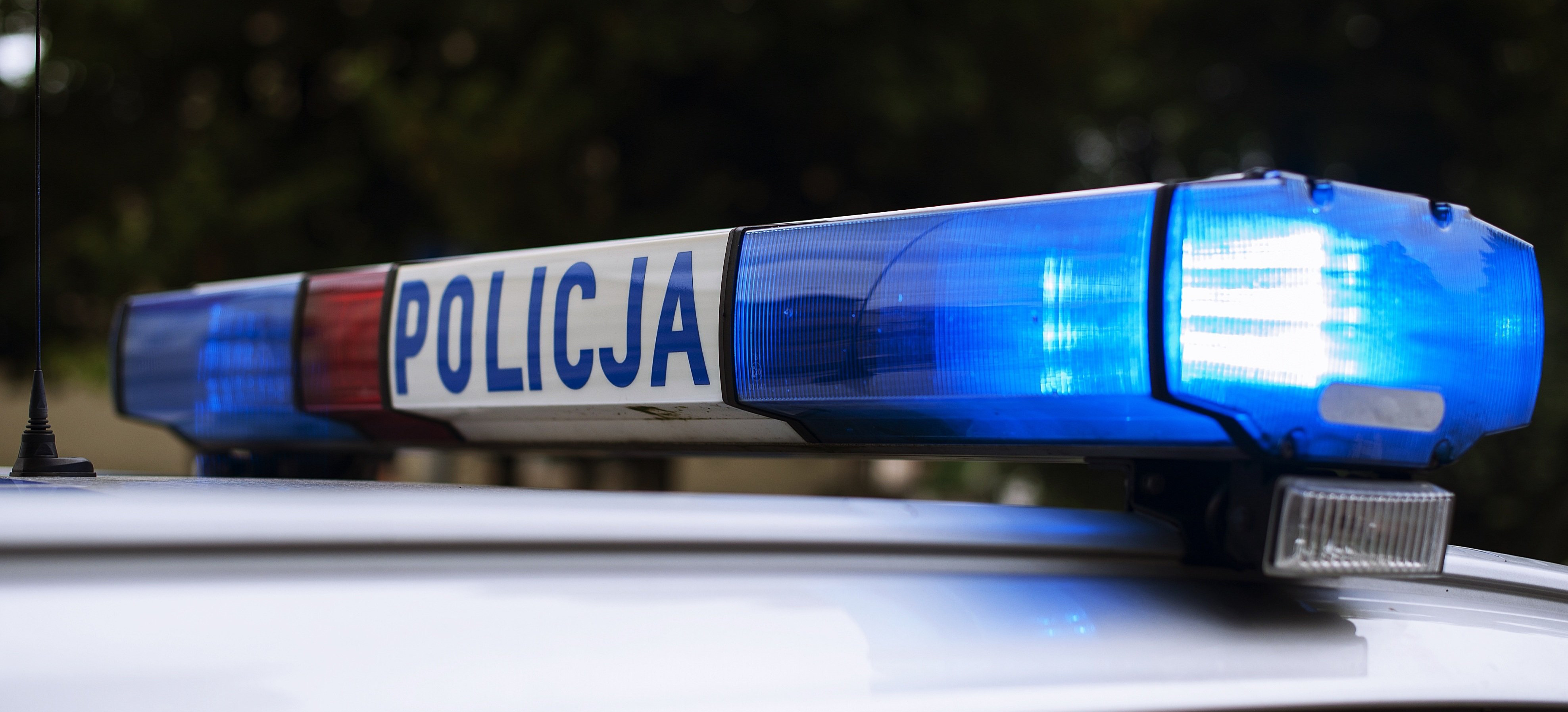 Wypadek na DK94 w Gwizdaju. Zderzyły się osobówka i dostawczak