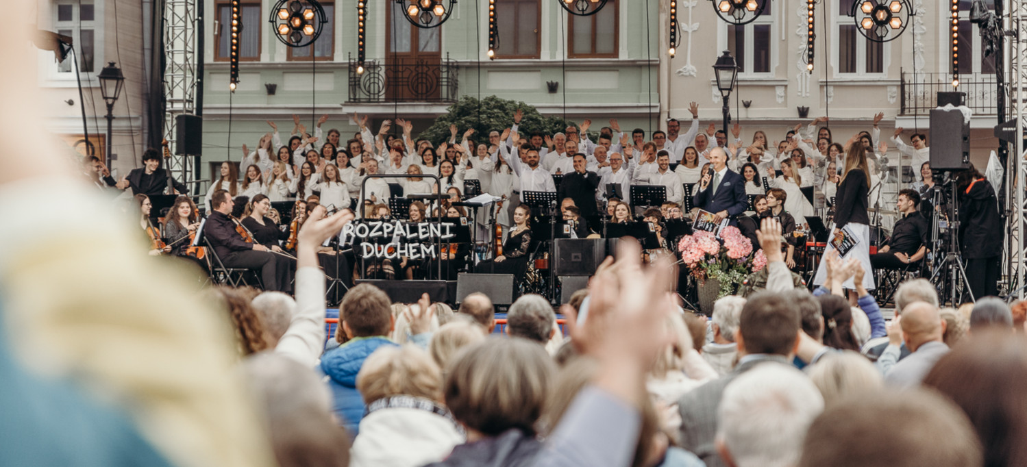 Koncert, który łączy muzykę, modlitwę i wspólnotę. Już 24 maja Rozpaleni Duchem w Sanoku [VIDEO]