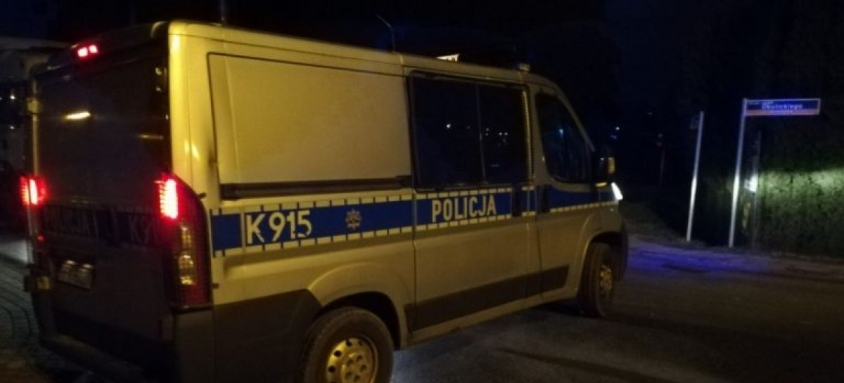 TYRAWA WOŁOSKA: Starszy mężczyzna stracił orientację w terenie. Szybka reakcja zapobiegła tragedii