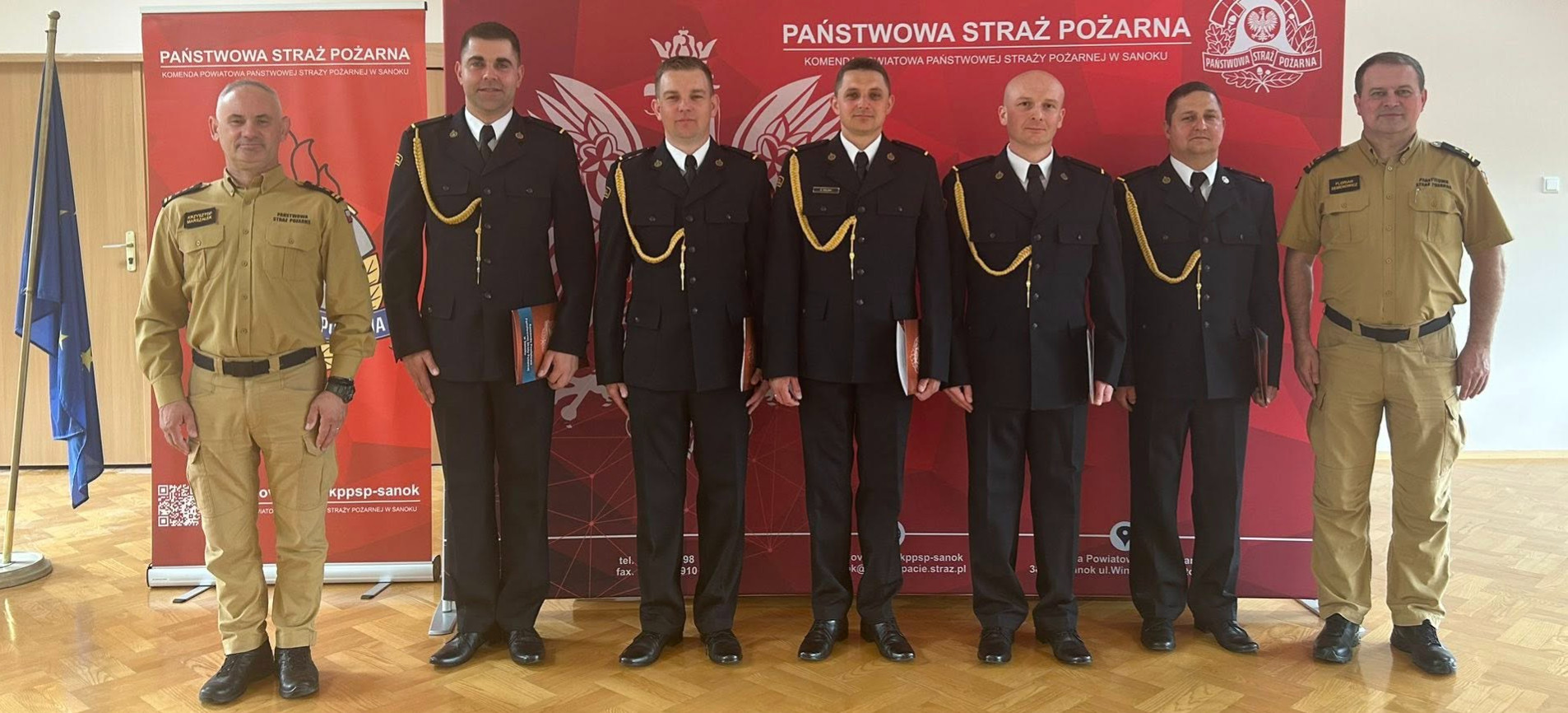 Ukończyli służbę przygotowawczą. Awans i mianowania w sanockiej straży pożarnej [ZDJĘCIA]