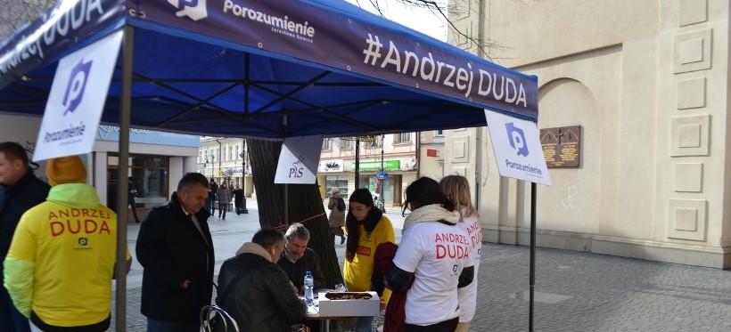 RZESZÓW. Porozumienie Gowina zbiera podpisy dla Andrzeja Dudy