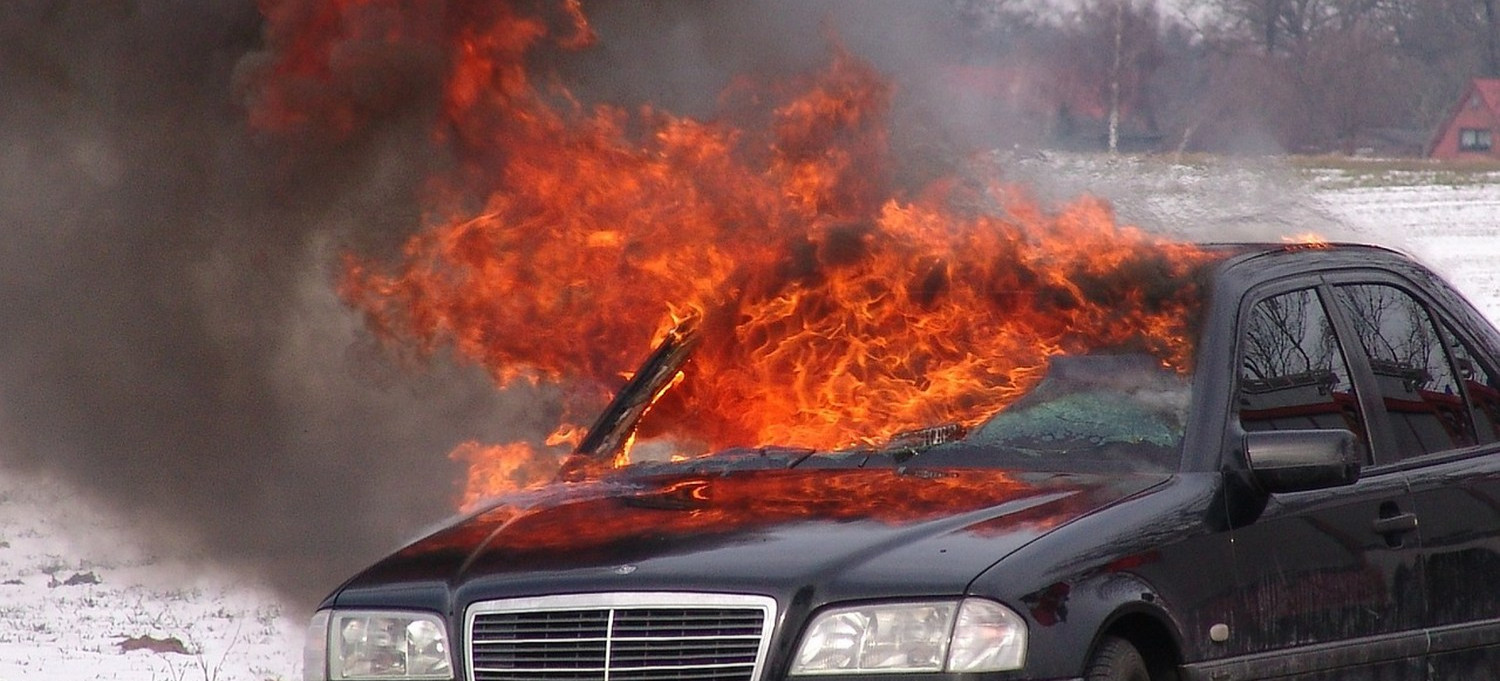 POLSKA. Wypadek na S11. Dwa auta w płomieniach!
