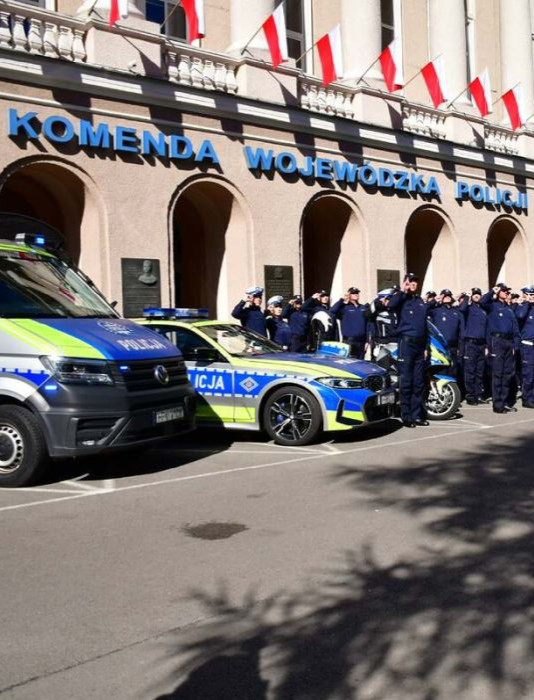 PODKARPACIE. Policyjne syreny uczciły pamięć podkom. Natana Sieronia [ZDJĘCIA]