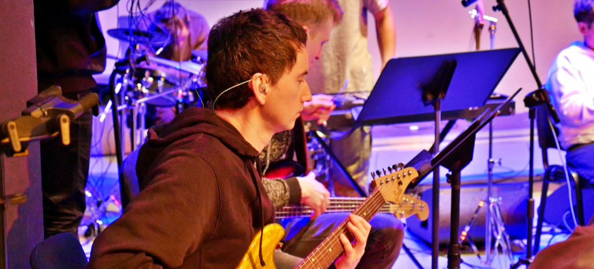 SANOK: Zapraszamy na niezwykły koncert zespołu Freedom Worship!
