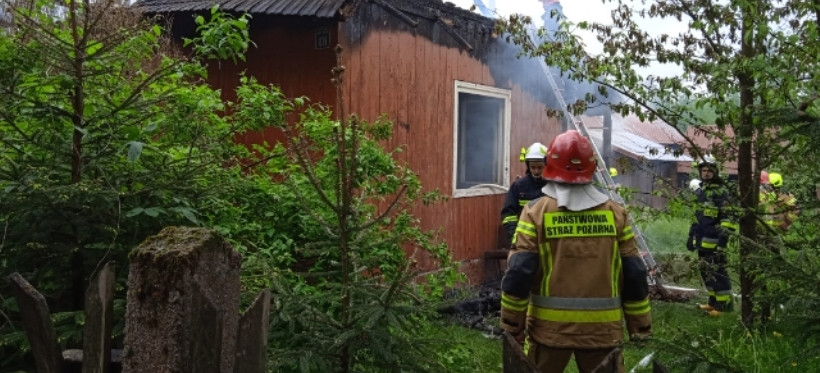 Tragiczny pożar w Rakszawie. Nie żyje 68-latek
