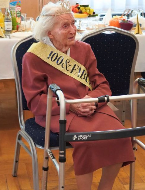 Wyjątkowy jubileusz w Powiecie Sanockim. Pani Maria Czapla świętowała 100. urodziny [ZDJĘCIA]