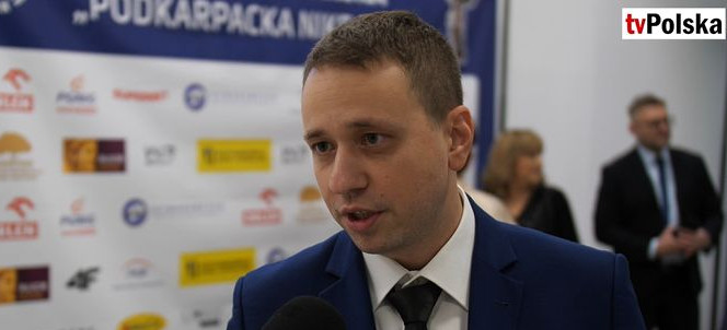 Kamil Kowalski. Małe kluby dostarczają zawodników do większych organizacji (VIDEO)