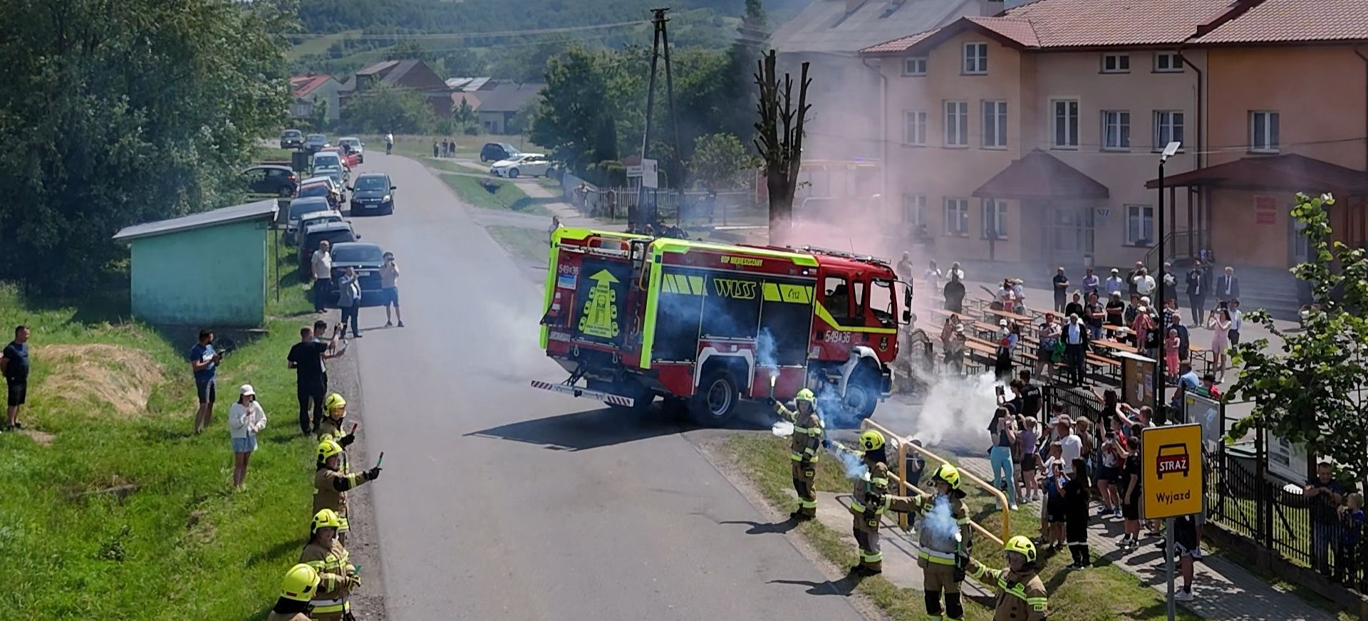 Nowy wóz strażacki dla OSP Niebieszczany. Ważne wzmocnienie dla bezpieczeństwa gminy (VIDEO, ZDJĘCIA)