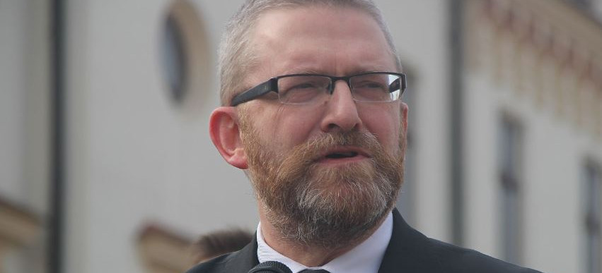 Grzegorz Braun: Ewa Leniart nie ma żadnej mocy
