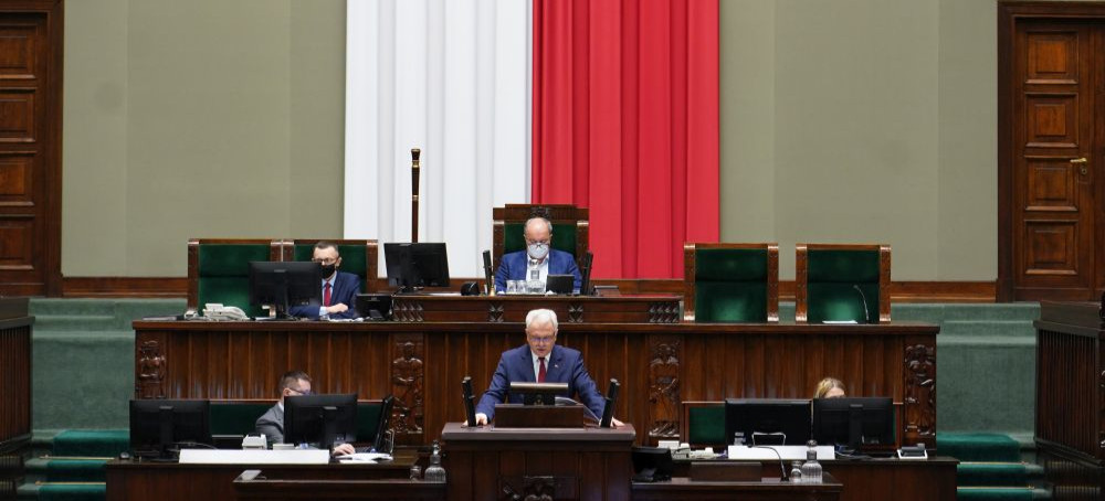 Posiedzenie Sejmu: Sądy pokoju, podatek akcyzowy, energetyka (NA ŻYWO)