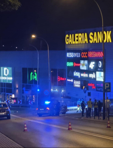 SANOK. Wypadek na ulicy Jagiellońskiej. NOWE INFORMACJE [ZDJĘCIA]
