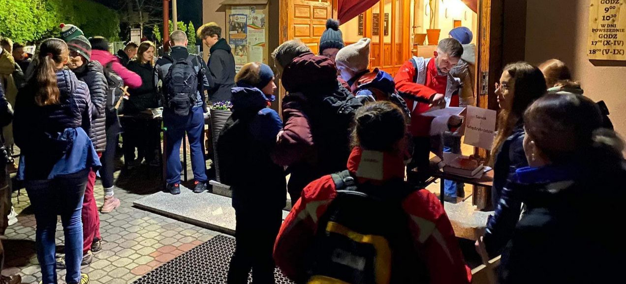 SANOK: Ponad 60 km w milczeniu i mroku. Ruszają zapisy na Ekstremalną Drogę Krzyżową [LISTA TRAS]