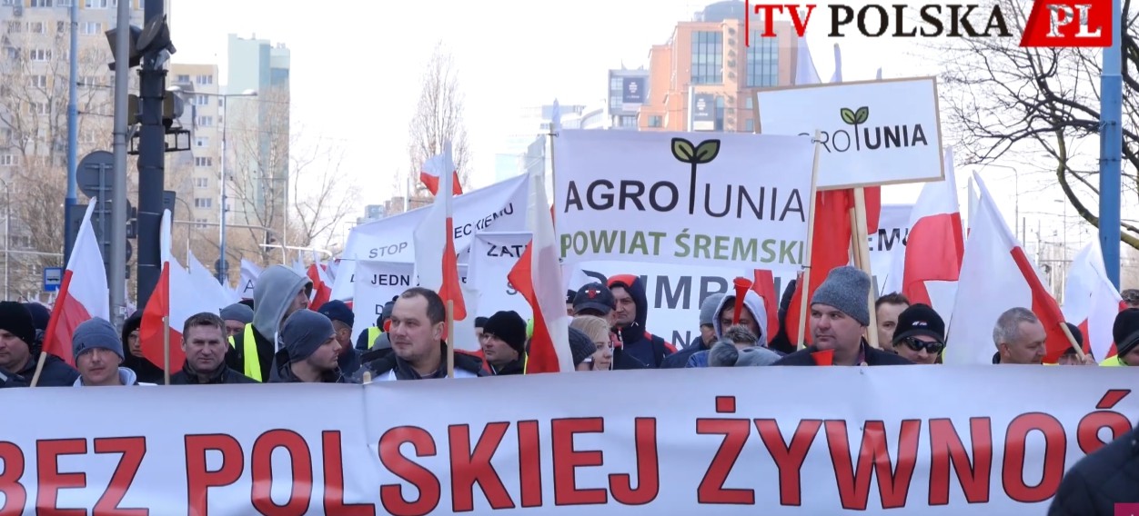 tvPolska: Protest AgroUnii. Czy rolnicy uratują Polskie rolnictwo? (VIDEO)