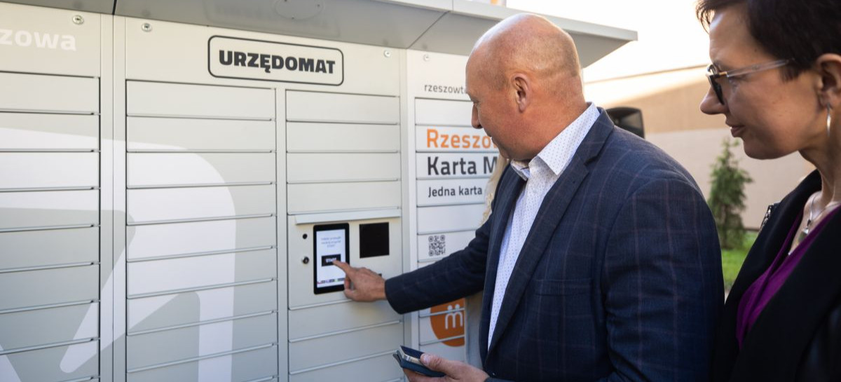 Rzeszów z pierwszym urzędomatem – dowód rejestracyjny odbierzesz o każdej porze [ZDJĘCIA]