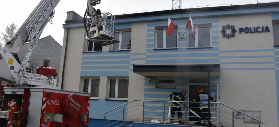W komisariacie wybuchł pożar. Ewakuowano pracowników