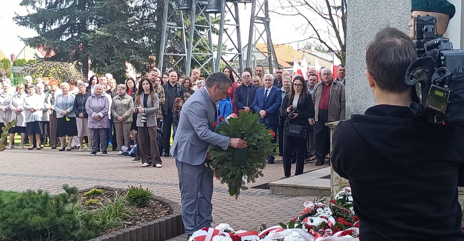 Hołd dla pomordowanych. Obchody 81. rocznicy pacyfikacji Wiązownicy