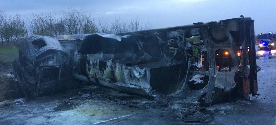 Tragiczny wypadek na obwodnicy Leżajska! Nie żyje 27-latek (FOTO)