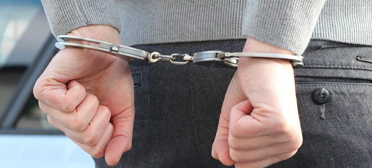 Nie daj zrobić z siebie przestępcy – KAS ostrzega osoby przed 26 rokiem życia