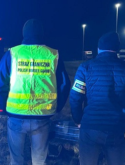 Grupa przestępcza zajmująca się nielegalną migracją rozbita przez BiOSG i Policję [VIDEO]