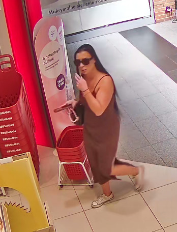 POLICJA milczała przez miesiąc. Teraz pilnie poszukuje tej kobiety (Zobacz ZDJĘCIA)