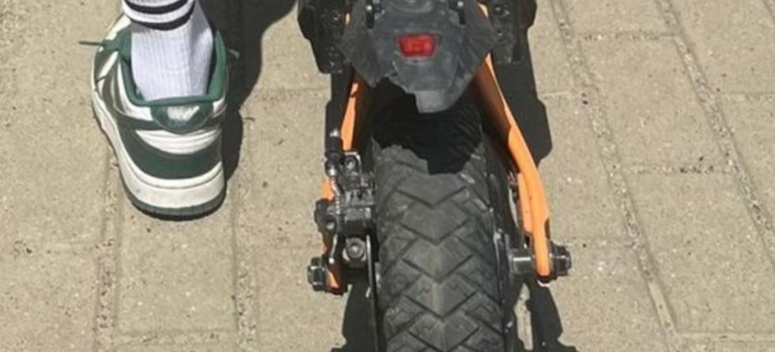 UWAGA! Policja przypomina zasady korzystania z hulajnóg elektrycznych