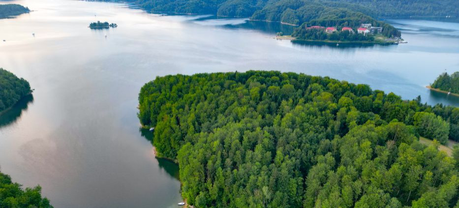 Patrol Społecznej Straży Rybackiej w powiecie bieszczadzkim. Sprawdzali brzegi zalewu [ZDJĘCIA]