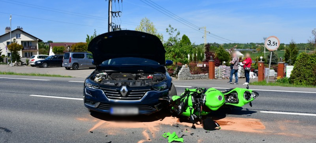 MIEJSCE PIASTOWE: Groźna kolizja z udziałem motocyklistki (FOTO)