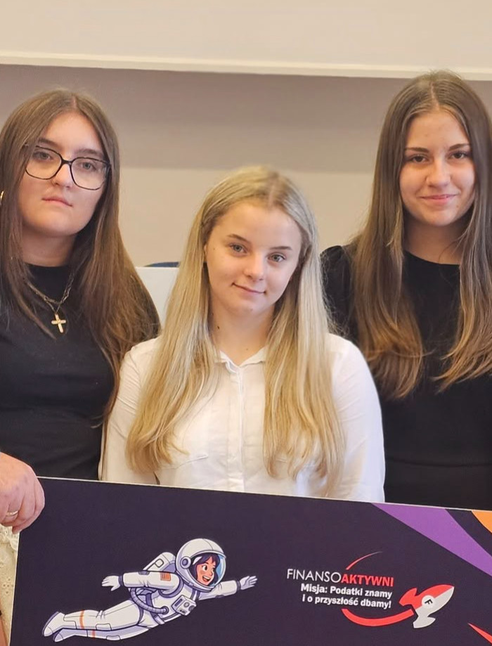 GMINA SANOK. Uczennice z Pakoszówki wśród najlepszych w Polsce [ZDJĘCIA]