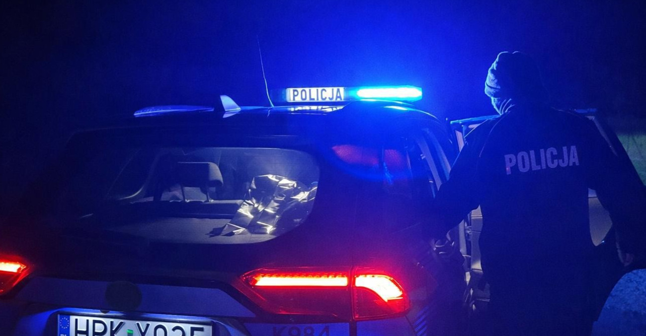 TYRAWA WOŁOSKA: O krok od tragedii na krajowej „28”! Mężczyzna leżał na środku jezdni