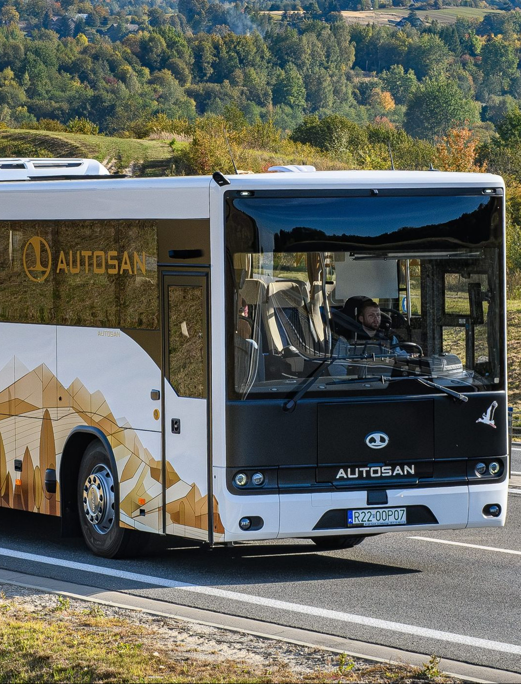 Sanok i Słupsk łączą siły. Nowy autobus międzymiastowy AUTOSAN SANVIA na targach w Kielcach