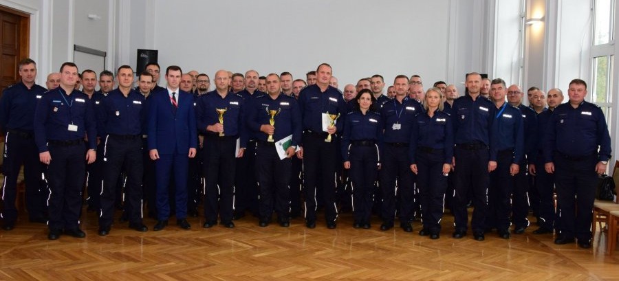 Policjanci z Sanoka i Brzozowa najlepszymi dyżurnymi na Podkarpaciu