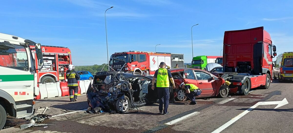 Wypadek na S19  – 5 osób trafiło do szpitala [ZDJĘCIA]