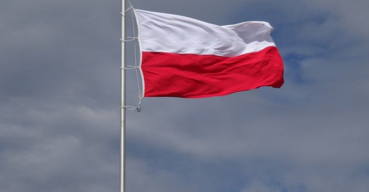 Szanujmy symbole narodowe! Flaga i hymn – podstawowe zasady