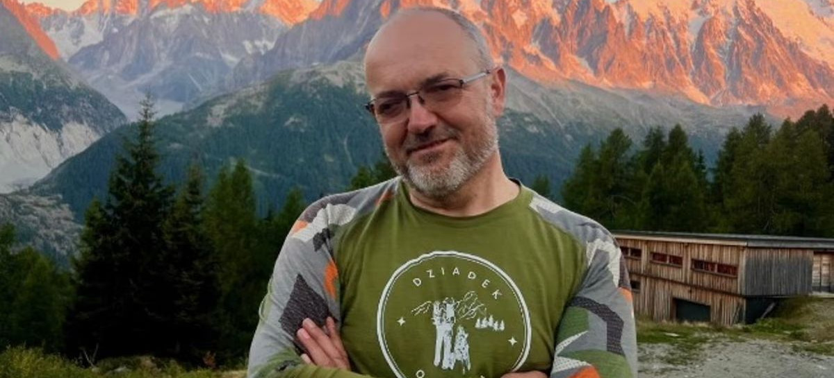 Z Wołosatego do Ustronia dla chorego wnuka. 65-latek ruszył w morderczą trasę!