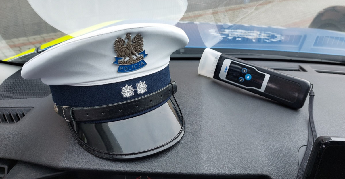 Uszkodzone auto i blisko 3 promile. Chciała odjechać z miejsca kontroli