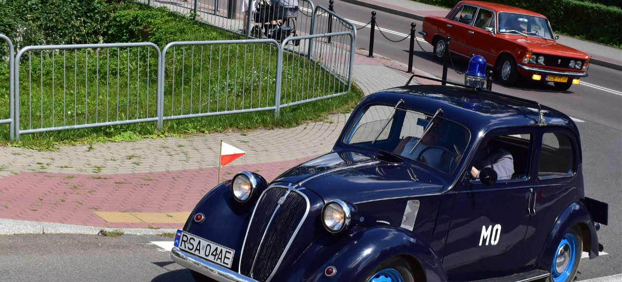 IV Jarosławski Rajd Pojazdów Zabytkowych Doliny Sanu. Kierowcy odwiedzą Sanok