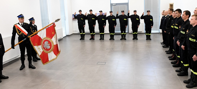 7 nowych strażaków w szeregach rzeszowskiej straży pożarnej (ZDJĘCIA)