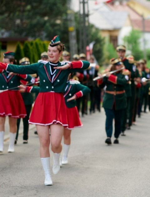 Potrzebują wsparcia, by pojechać na Mistrzostwa Świata. Orkiestra z Rymanowa i mażoretki z Beska walczą o marzenia