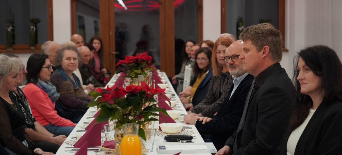 Serdeczność, wsparcie i świąteczna atmosfera. Spotkanie Świąteczno-Noworoczne sanockiego oddziału PTSR [ZDJĘCIA]